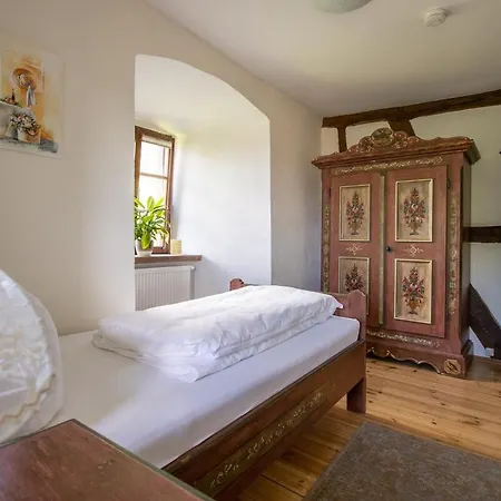 Burgzimmer 4 Mit Bequemem Bett - Bei Heidelberg דירה *