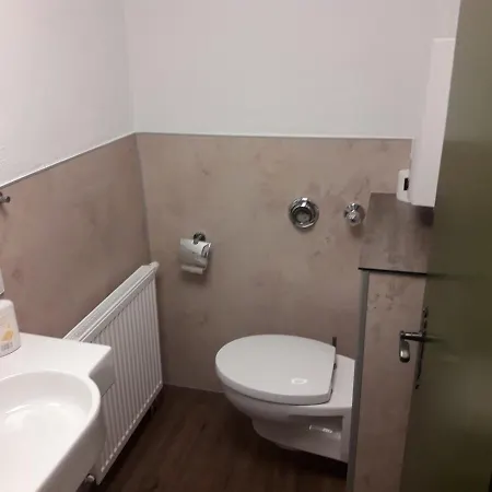דירה Burgzimmer 4 Mit Bequemem Bett - Bei Heidelberg ווישלוך